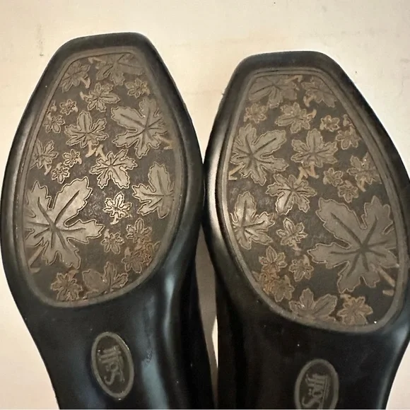 Sofft Kitten Heel Pump Kiltie Horse Bit Black Leather Size 8.5 Classic - Picture 10 of 11